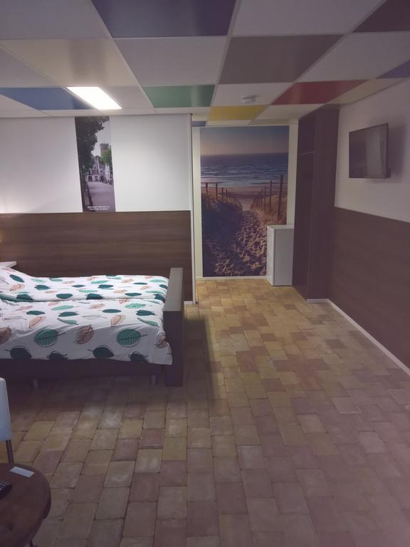 Hotel Kantje Levantje 米德尔哈尼斯 外观 照片